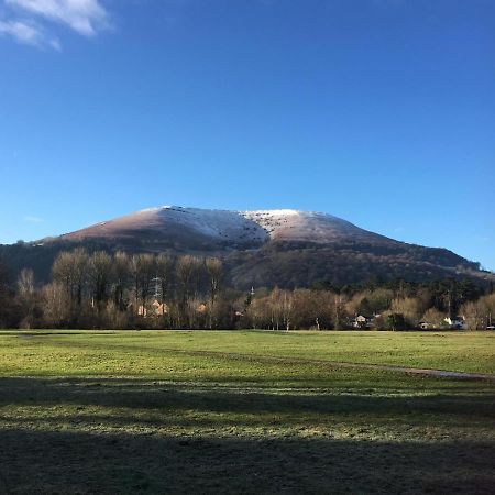 The Old Rectory Bed & Breakfast Abergavenny Exteriér fotografie