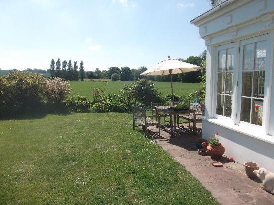 The Old Rectory Bed & Breakfast Abergavenny Exteriér fotografie